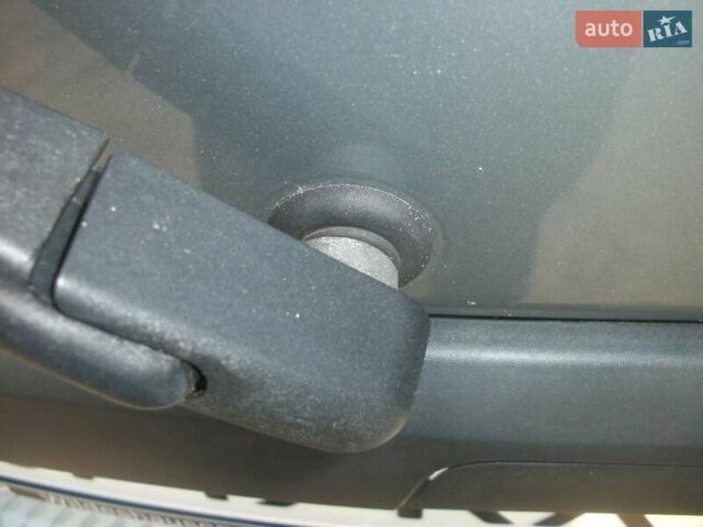 Синий Дачия Логан, объемом двигателя 1.6 л и пробегом 168 тыс. км за 6999 $, фото 41 на Automoto.ua