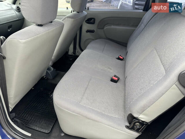 Дачія Logan 2009 у Рівному на Automoto.ua Синій Дачія Logan, об'ємом двигуна 0 л та пробігом 173 тис. км за 5490 $, фото 23 на Automoto.ua