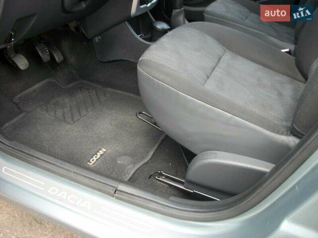 Синий Дачия Логан, объемом двигателя 1.6 л и пробегом 168 тыс. км за 6999 $, фото 24 на Automoto.ua