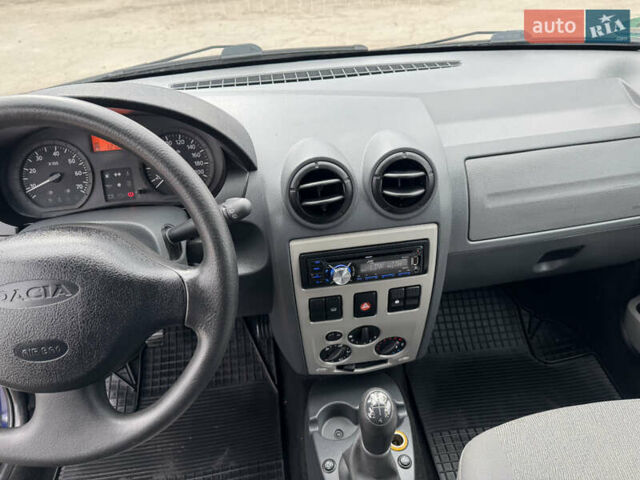 Дачія Logan 2009 у Рівному на Automoto.ua Синій Дачія Logan, об'ємом двигуна 0 л та пробігом 173 тис. км за 5490 $, фото 20 на Automoto.ua