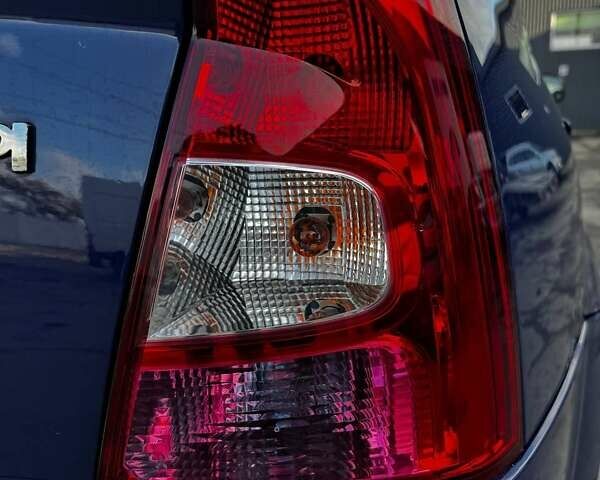 Синій Дачія Logan, об'ємом двигуна 1.39 л та пробігом 37 тис. км за 5800 $, фото 11 на Automoto.ua