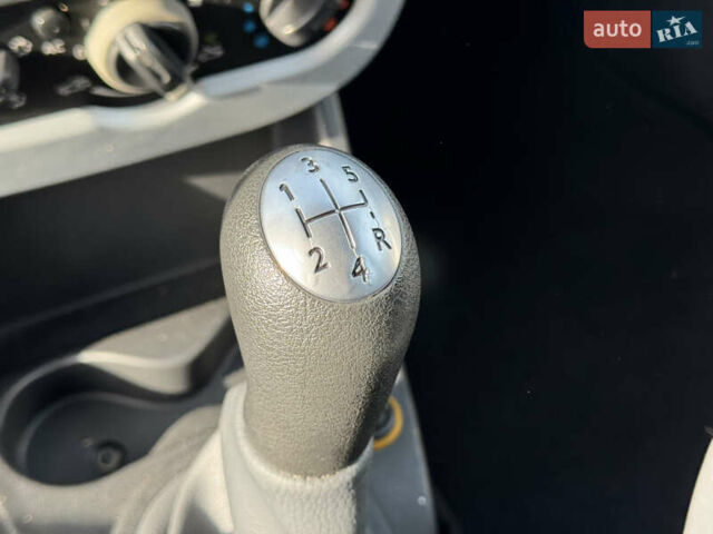 Синій Дачія Logan, об'ємом двигуна 1.6 л та пробігом 198 тис. км за 6550 $, фото 46 на Automoto.ua