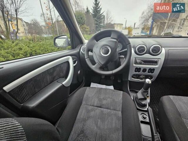 Синій Дачія Logan, об'ємом двигуна 1.6 л та пробігом 192 тис. км за 5750 $, фото 32 на Automoto.ua