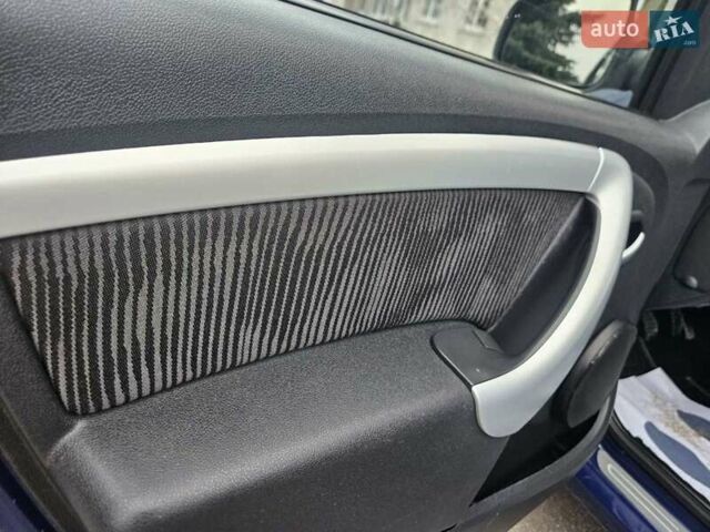 Синій Дачія Logan, об'ємом двигуна 1.6 л та пробігом 192 тис. км за 5750 $, фото 44 на Automoto.ua