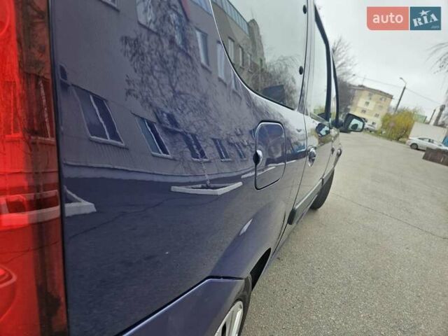 Синій Дачія Logan, об'ємом двигуна 1.6 л та пробігом 192 тис. км за 5750 $, фото 60 на Automoto.ua