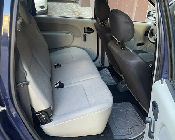 Синий Дачия Логан, объемом двигателя 1.39 л и пробегом 180 тыс. км за 5100 $, фото 21 на Automoto.ua