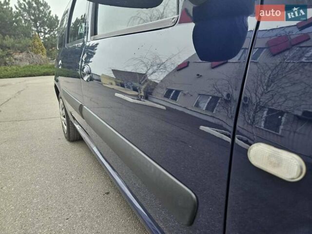 Синій Дачія Logan, об'ємом двигуна 1.6 л та пробігом 192 тис. км за 5750 $, фото 49 на Automoto.ua