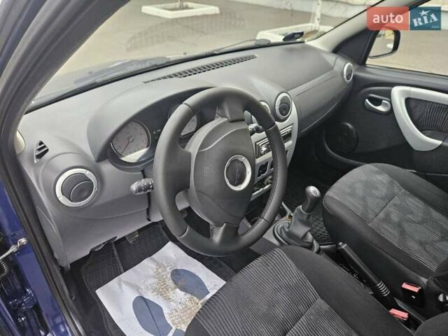 Синій Дачія Logan, об'ємом двигуна 1.6 л та пробігом 192 тис. км за 5750 $, фото 57 на Automoto.ua