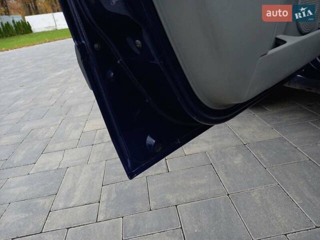 Дачия Логан 2011 в Луцке на Automoto.ua Синий Дачия Логан, объемом двигателя 1.6 л и пробегом 225 тыс. км за 5800 $, фото 15 на Automoto.ua