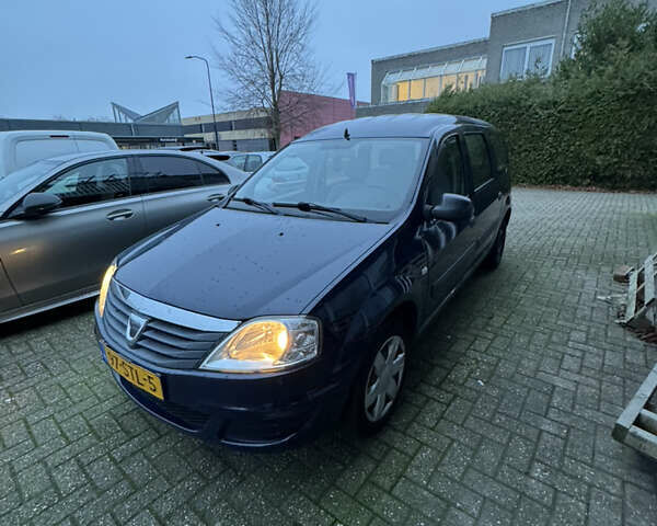 Синий Дачия Логан, объемом двигателя 1.6 л и пробегом 260 тыс. км за 4550 $, фото 6 на Automoto.ua