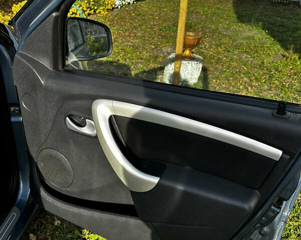 Синий Дачия Логан, объемом двигателя 1.5 л и пробегом 185 тыс. км за 6800 $, фото 4 на Automoto.ua