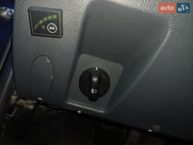 Синій Дачія Logan, об'ємом двигуна 1.6 л та пробігом 197 тис. км за 5200 $, фото 22 на Automoto.ua