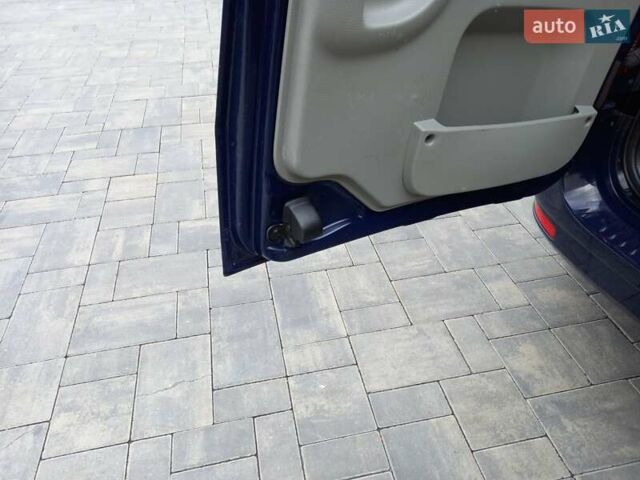 Дачия Логан 2011 в Луцке на Automoto.ua Синий Дачия Логан, объемом двигателя 1.6 л и пробегом 225 тыс. км за 5800 $, фото 20 на Automoto.ua