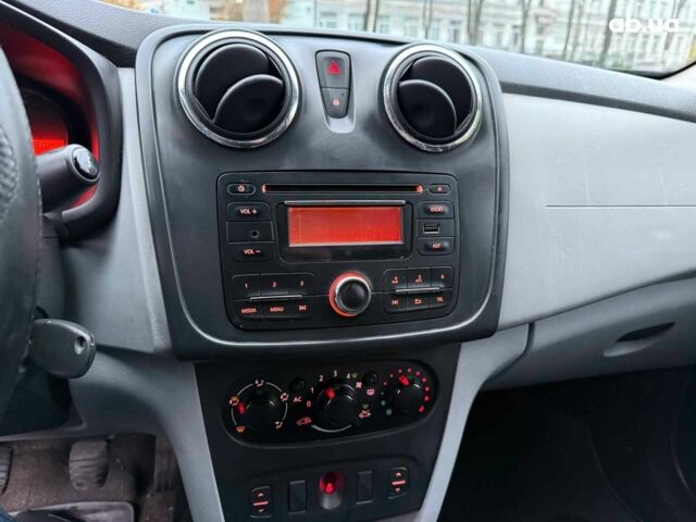 Синий Дачия Логан, объемом двигателя 1.2 л и пробегом 210 тыс. км за 4990 $, фото 13 на Automoto.ua