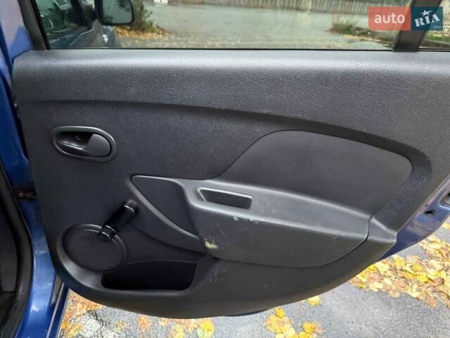 Синій Дачія Logan, об'ємом двигуна 1.2 л та пробігом 210 тис. км за 4990 $, фото 18 на Automoto.ua