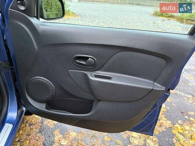 Синій Дачія Logan, об'ємом двигуна 1.2 л та пробігом 210 тис. км за 4990 $, фото 20 на Automoto.ua