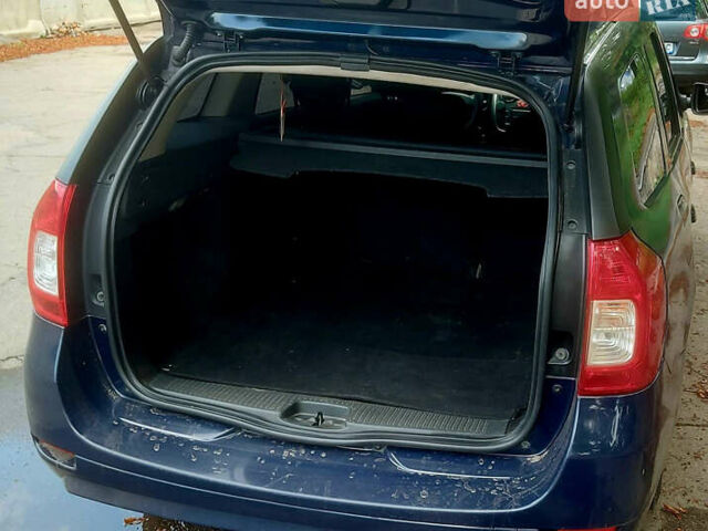 Дачія Logan 2014 у Умани на Automoto.ua Синій Дачія Logan, об'ємом двигуна 0.9 л та пробігом 235 тис. км за 5600 $, фото 6 на Automoto.ua