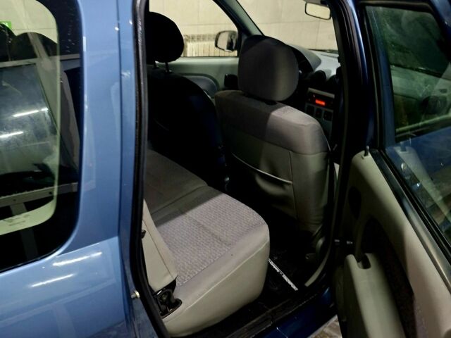 Синий Дачия Логан, объемом двигателя 1.6 л и пробегом 185 тыс. км за 5500 $, фото 17 на Automoto.ua