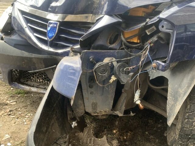 Синий Дачия Логан, объемом двигателя 1.6 л и пробегом 172 тыс. км за 1548 $, фото 3 на Automoto.ua