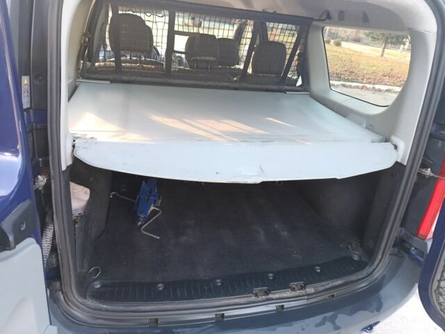 Синий Дачия Логан, объемом двигателя 1.5 л и пробегом 180 тыс. км за 4000 $, фото 16 на Automoto.ua