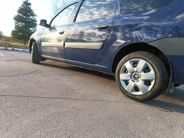 Синий Дачия Логан, объемом двигателя 1.5 л и пробегом 180 тыс. км за 4000 $, фото 1 на Automoto.ua