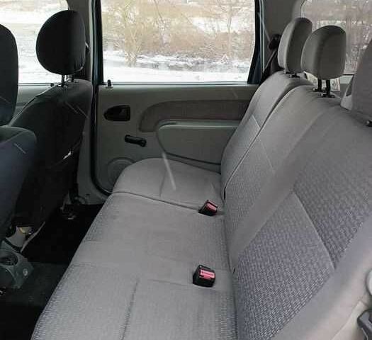 Синій Дачія Logan, об'ємом двигуна 1.6 л та пробігом 312 тис. км за 5850 $, фото 13 на Automoto.ua