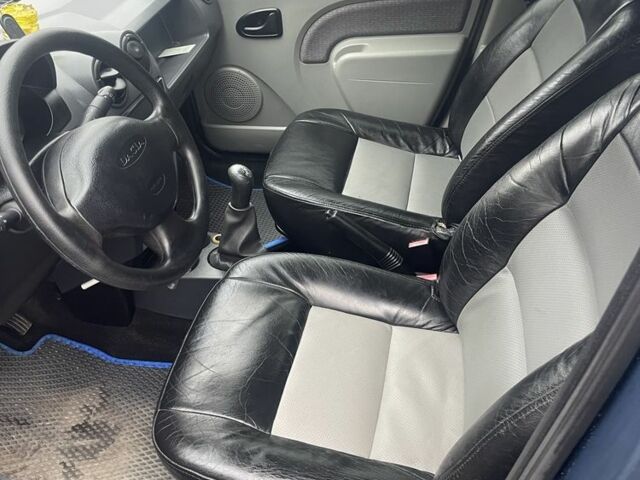 Синій Дачія Logan, об'ємом двигуна 1.6 л та пробігом 275 тис. км за 5350 $, фото 5 на Automoto.ua