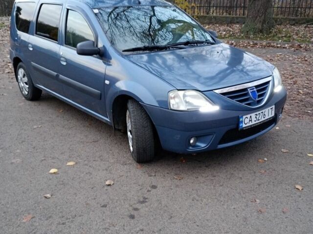 Синий Дачия Логан, объемом двигателя 1.4 л и пробегом 249 тыс. км за 3700 $, фото 1 на Automoto.ua
