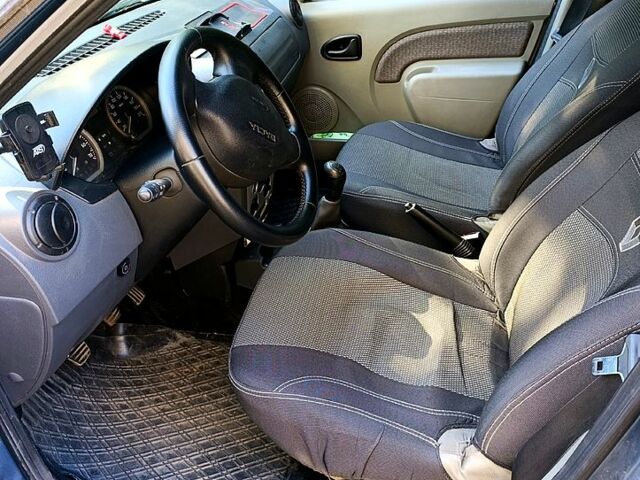 Синий Дачия Логан, объемом двигателя 1.6 л и пробегом 265 тыс. км за 5150 $, фото 1 на Automoto.ua