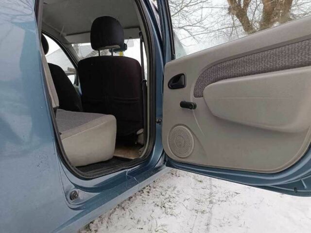 Синій Дачія Logan, об'ємом двигуна 1.6 л та пробігом 312 тис. км за 5850 $, фото 15 на Automoto.ua