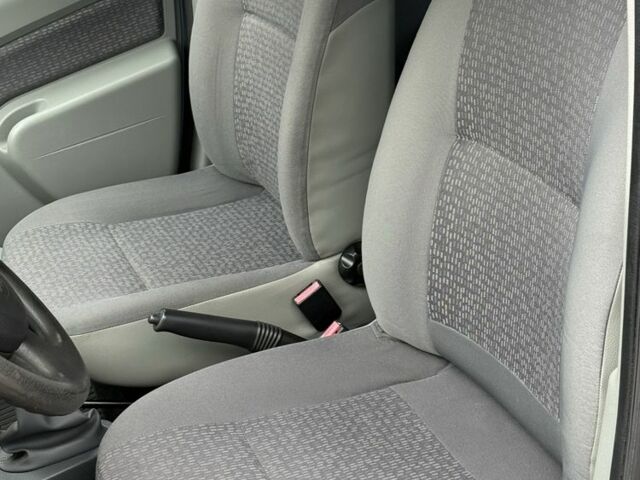 Синий Дачия Логан, объемом двигателя 1.6 л и пробегом 163 тыс. км за 5500 $, фото 13 на Automoto.ua