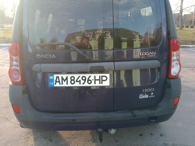 Синий Дачия Логан, объемом двигателя 1.5 л и пробегом 180 тыс. км за 4000 $, фото 2 на Automoto.ua