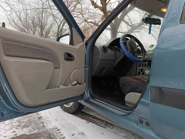 Синій Дачія Logan, об'ємом двигуна 1.6 л та пробігом 312 тис. км за 5850 $, фото 10 на Automoto.ua