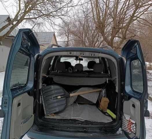Синій Дачія Logan, об'ємом двигуна 1.6 л та пробігом 312 тис. км за 5850 $, фото 9 на Automoto.ua