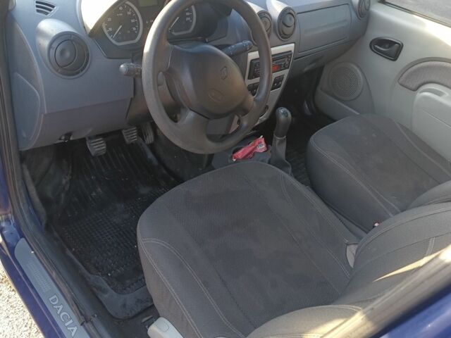 Синий Дачия Логан, объемом двигателя 1.5 л и пробегом 180 тыс. км за 4000 $, фото 5 на Automoto.ua