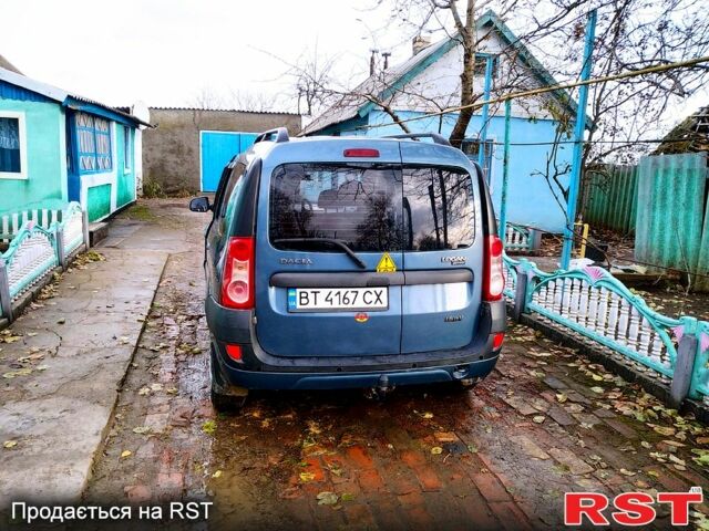 Синий Дачия Логан, объемом двигателя 1.6 л и пробегом 298 тыс. км за 4750 $, фото 2 на Automoto.ua