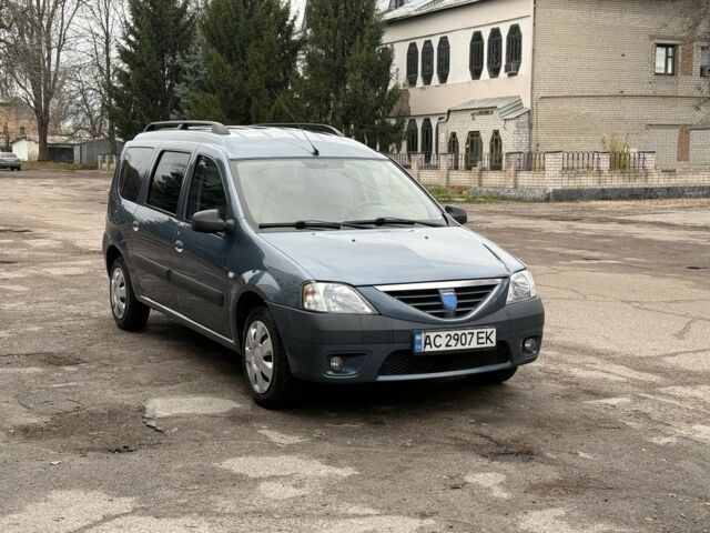 Синий Дачия Логан, объемом двигателя 1.6 л и пробегом 163 тыс. км за 5500 $, фото 1 на Automoto.ua