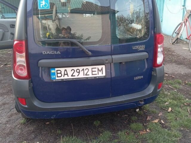 Синій Дачія Logan, об'ємом двигуна 1.6 л та пробігом 247 тис. км за 5200 $, фото 4 на Automoto.ua