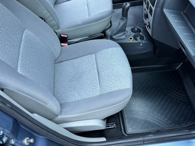 Синий Дачия Логан, объемом двигателя 1.6 л и пробегом 144 тыс. км за 6100 $, фото 20 на Automoto.ua