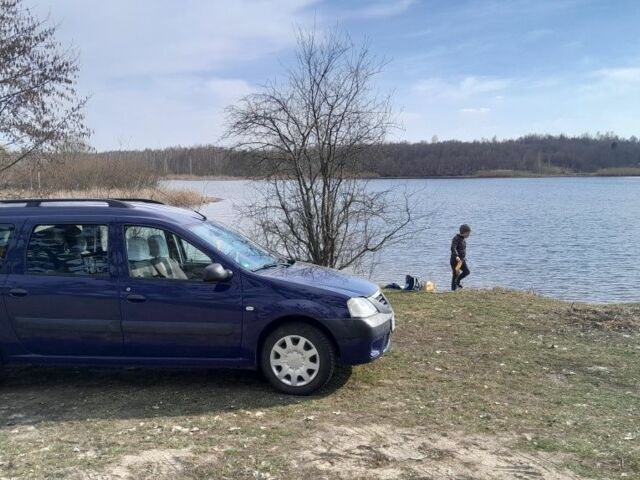 Синий Дачия Логан, объемом двигателя 1.4 л и пробегом 183 тыс. км за 4700 $, фото 1 на Automoto.ua