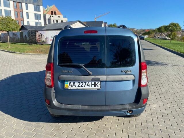 Дачія Logan 2008 у Умани на Automoto.ua Синій Дачія Logan, об'ємом двигуна 1.6 л та пробігом 300 тис. км за 3500 $, фото 5 на Automoto.ua