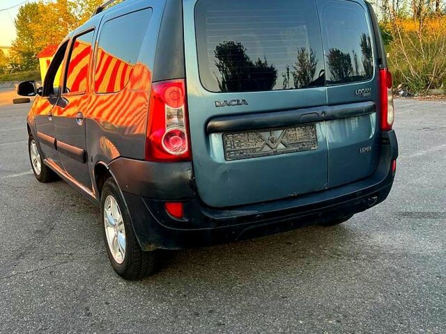 Синий Дачия Логан, объемом двигателя 1.6 л и пробегом 0 тыс. км за 3000 $, фото 5 на Automoto.ua