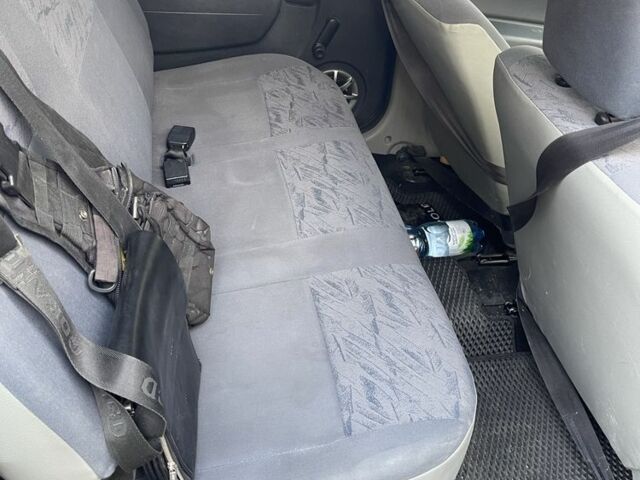 Синий Дачия Логан, объемом двигателя 1.4 л и пробегом 320 тыс. км за 4400 $, фото 7 на Automoto.ua