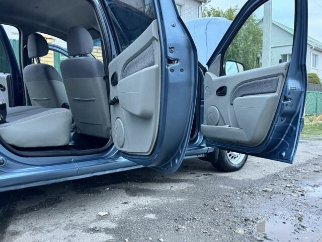 Синий Дачия Логан, объемом двигателя 1.6 л и пробегом 144 тыс. км за 6100 $, фото 14 на Automoto.ua