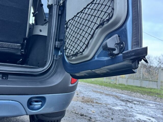 Синий Дачия Логан, объемом двигателя 1.6 л и пробегом 144 тыс. км за 6100 $, фото 13 на Automoto.ua