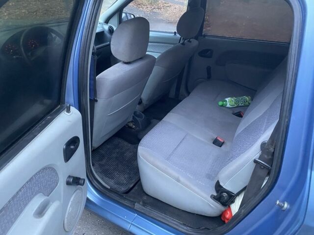 Синий Дачия Логан, объемом двигателя 1.6 л и пробегом 215 тыс. км за 3900 $, фото 8 на Automoto.ua