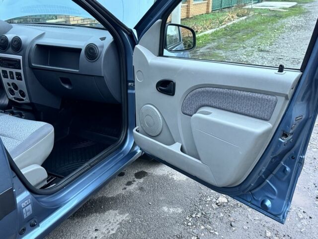 Синий Дачия Логан, объемом двигателя 1.6 л и пробегом 144 тыс. км за 6100 $, фото 19 на Automoto.ua