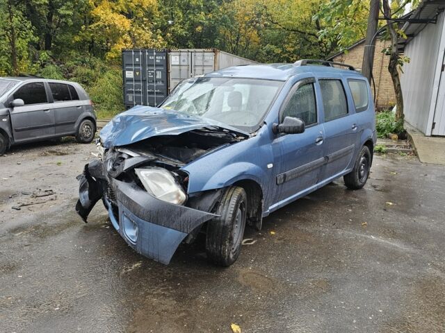 Синий Дачия Логан, объемом двигателя 1.6 л и пробегом 200 тыс. км за 1450 $, фото 1 на Automoto.ua