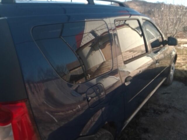 Синий Дачия Логан, объемом двигателя 1.6 л и пробегом 155 тыс. км за 4500 $, фото 2 на Automoto.ua