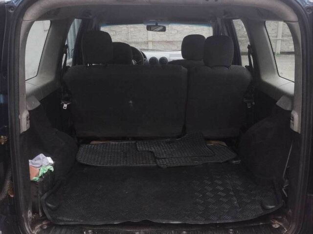 Синій Дачія Logan, об'ємом двигуна 1.6 л та пробігом 528 тис. км за 3500 $, фото 8 на Automoto.ua